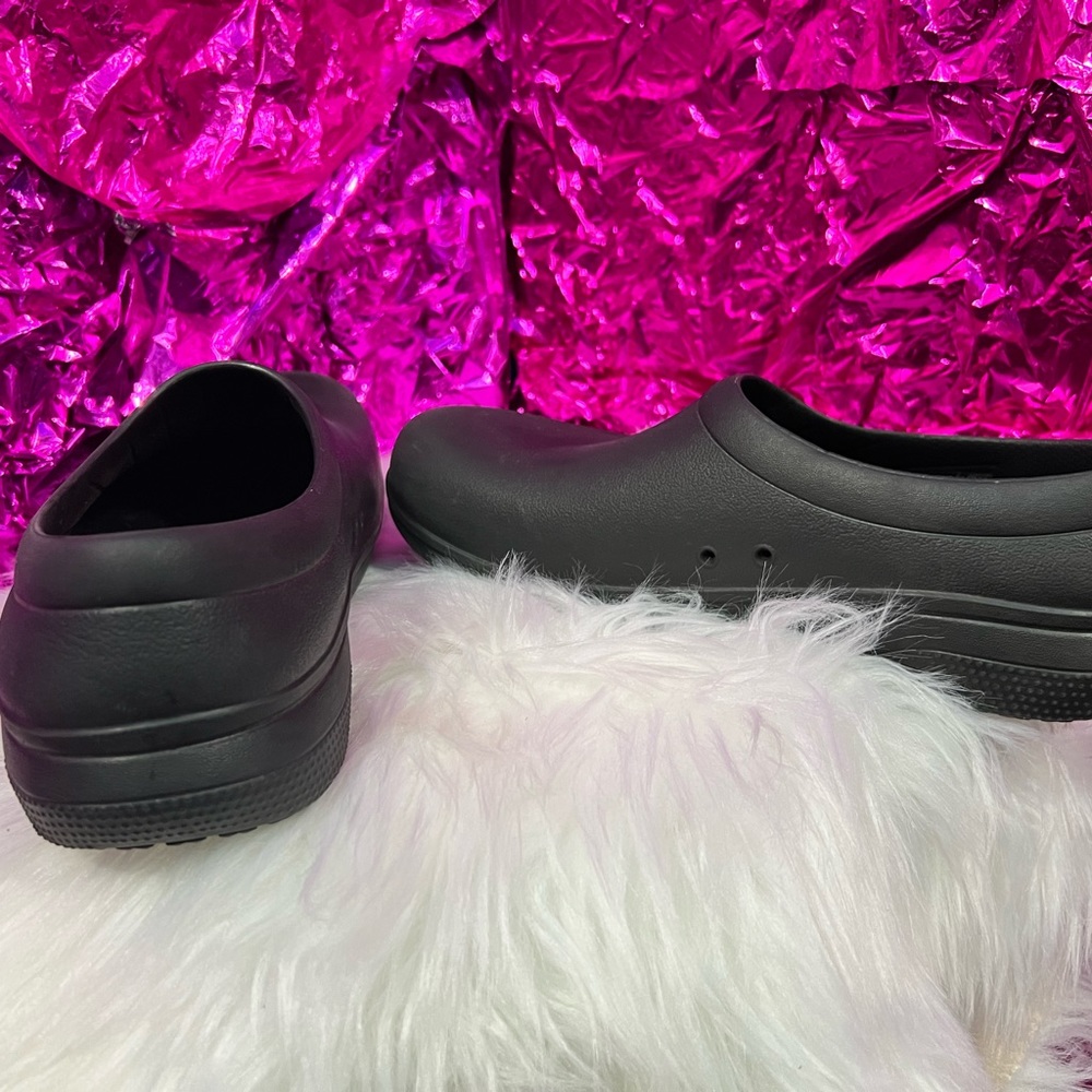 Crocs - Picture 4 of 5